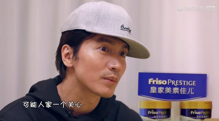 41岁言承旭节目中意外暴露真实素颜，更自曝童年渴望被关爱