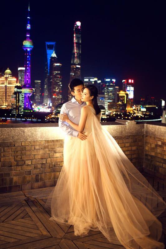 曾被DR钻戒求婚，跳水女皇吴敏霞大波婚纱照首曝