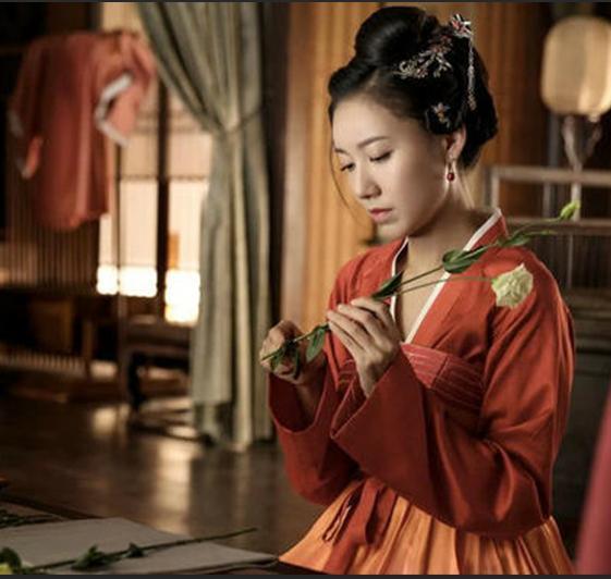 她出演《知否》反派走红，现实太残酷，上快本却几乎没有镜头