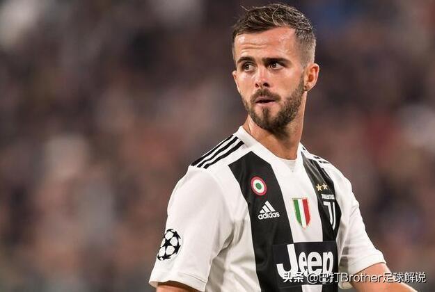 不容小视！C罗受伤在尤文受保护，内德维德皮亚尼奇发言力挺