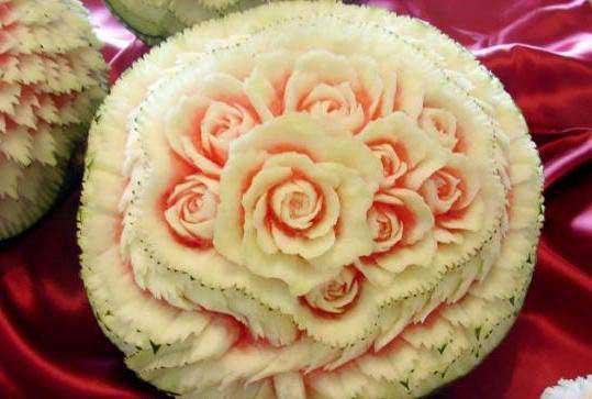 创意的水果雕刻艺术，太有才了！