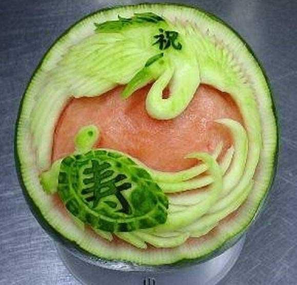 创意的水果雕刻艺术，太有才了！