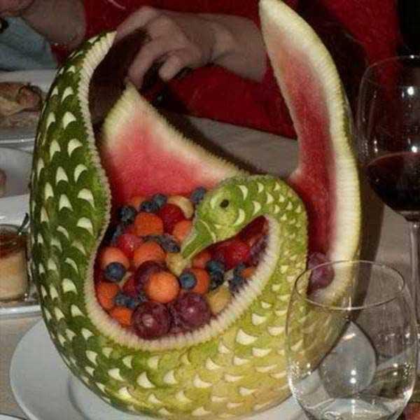 创意的水果雕刻艺术，太有才了！