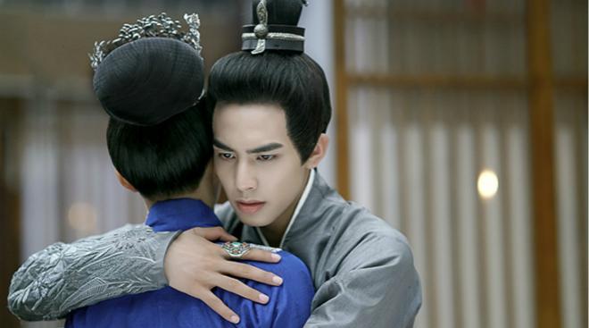 宋威龙是一个很优秀的演员，高颜值还很有演技，很受观众的喜爱