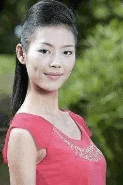 还记得刚出道时的中国维密超模们吗? 刘雯青涩, 秦舒培被看好