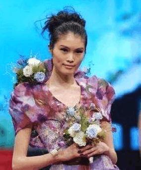 还记得刚出道时的中国维密超模们吗? 刘雯青涩, 秦舒培被看好