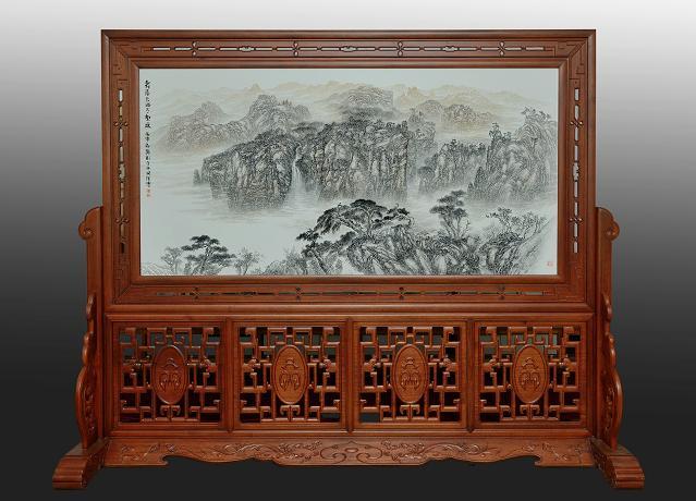 让工匠精神成为一种时尚——记中国工美行业艺术大师刘永强