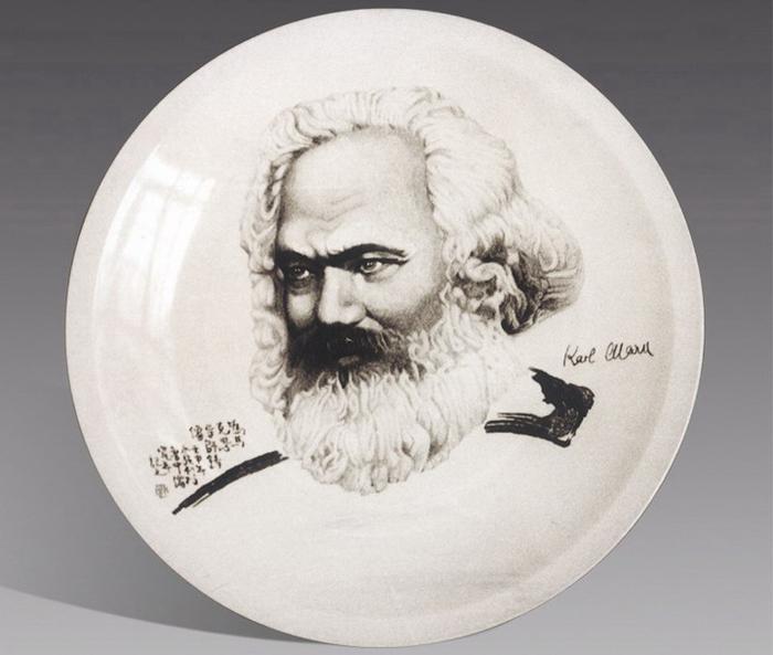 让工匠精神成为一种时尚——记中国工美行业艺术大师刘永强