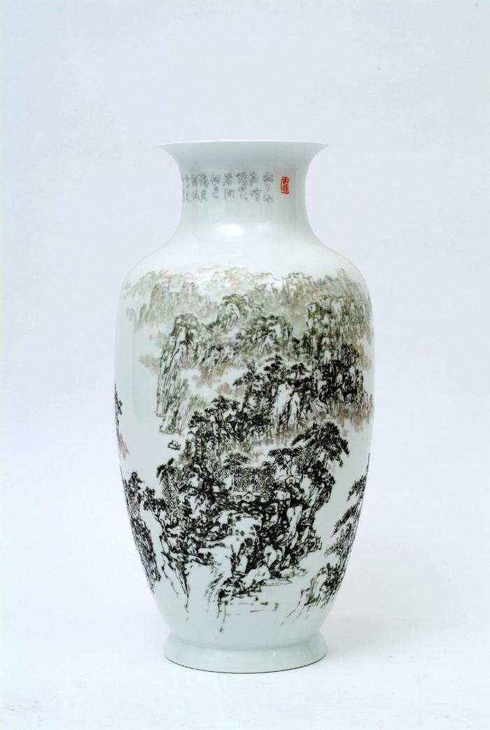 让工匠精神成为一种时尚——记中国工美行业艺术大师刘永强