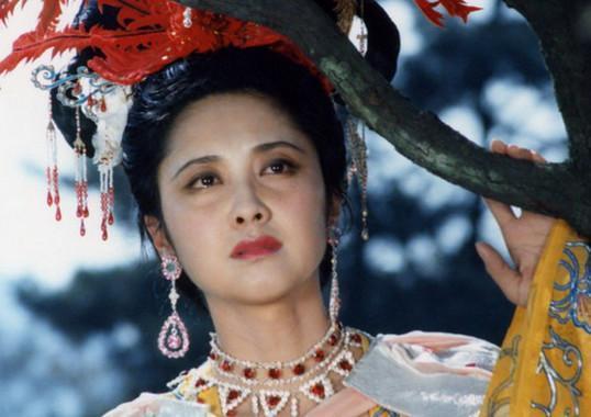 女儿国国王朱琳, 一生一个角色成经典, 今60多岁仍美丽动人!