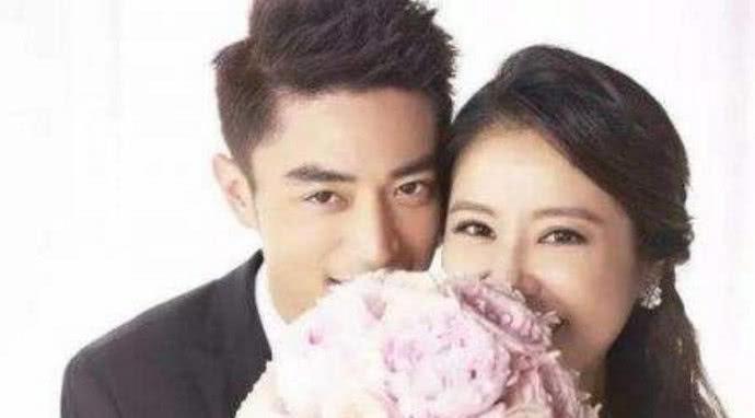 42岁林心如二胎迎来儿子，霍建华落泪