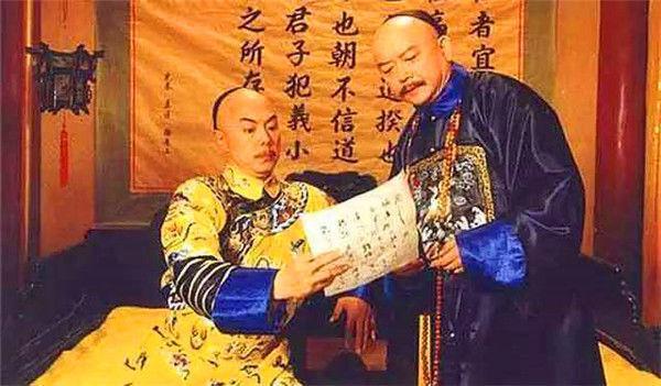 此女美若天仙，前半生侍奉乾隆，后半生遭和珅霸占，晚年凄惨