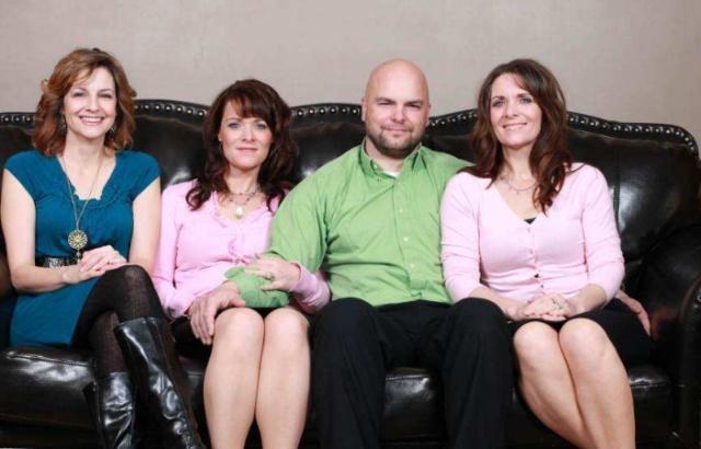 此国女性众多，到处都是长腿美女，且实行一夫多妻的婚姻制度！