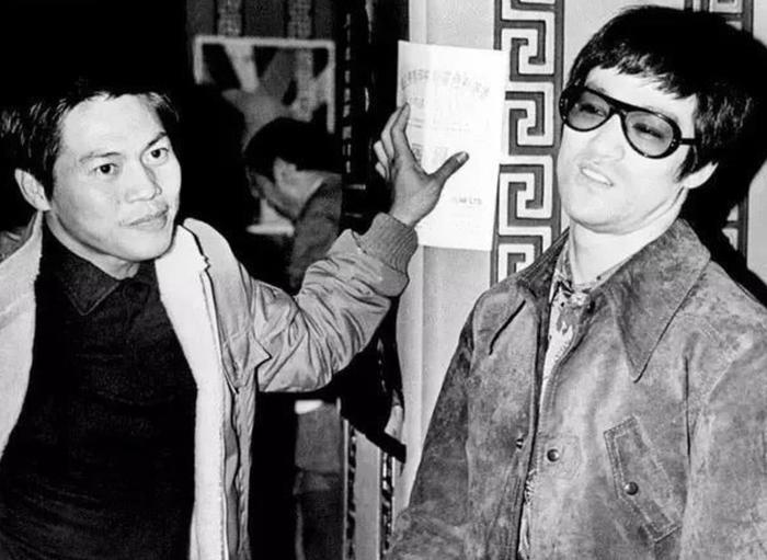 他曾与李小龙齐名，因玩弄女星感情，一世英名尽毁