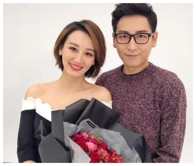 夫妻二人都是主持，恋爱8年才修成正果，今36岁连生2胎无心复出