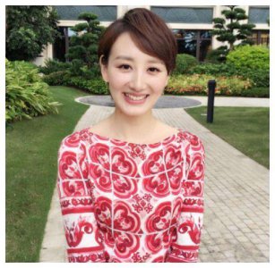 ​夫妻二人都是主持，恋爱8年才修成正果，今36岁连生2胎无心复出