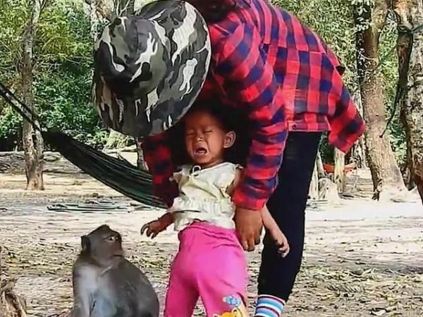 保姆迫使2岁男童吃50克盐后死亡：宝宝吃盐的标准你都知道吗？