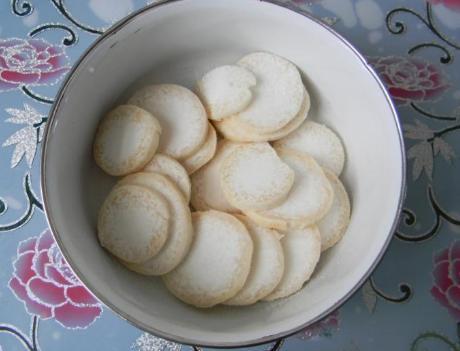 炸杏鲍菇，有人用淀粉，有人用面粉，大厨：做对了，香酥脆不回软