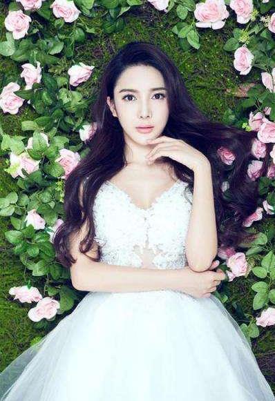 女星任娇凌晨2点坠楼身亡真相大白，死前被2人强行拉扯