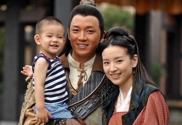 父亲节前夕潘粤明发微博道歉，不该擅自给病重的爸爸“针灸放血”