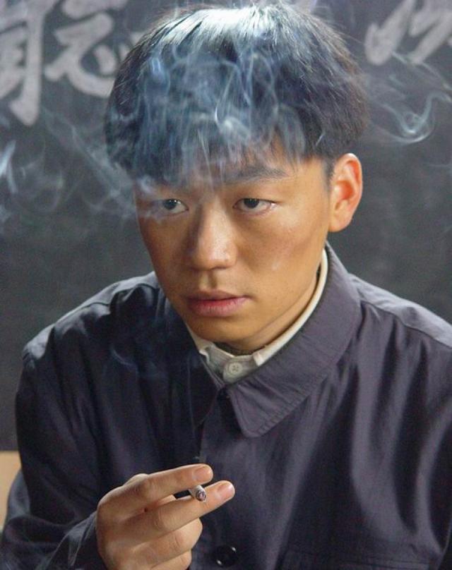 扮演阿炳的王宝强《暗算》中老婆出轨，冥冥天意，这就是宝强的命