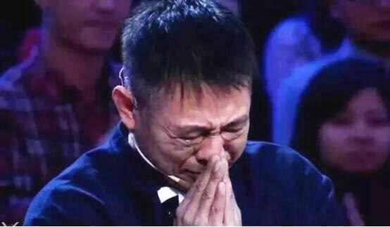 李连杰为改回国籍愿捐全部身家80亿，成龙一句话伤了他的心