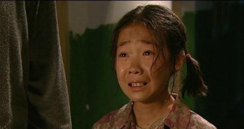 她是《暖春》中让人怜惜的小花，如今美到不敢认！