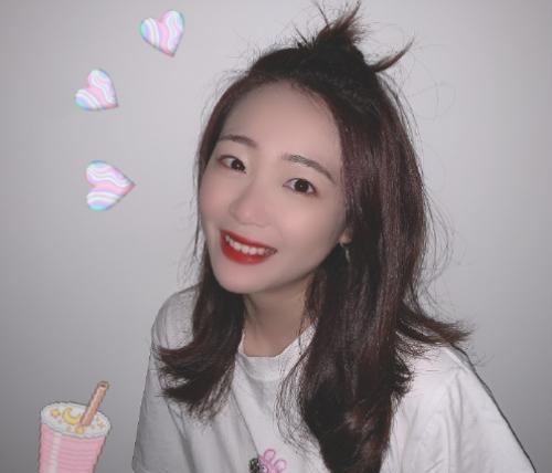 她是《暖春》中让人怜惜的小花，如今美到不敢认！