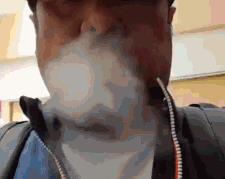 一口仙气，看得人羡慕啊！“冒着烟”的网红冰激凌，真能吃吗?