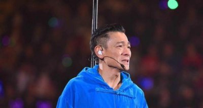 ​演唱会后，刘德华首次发声身体好转已出院，将于19年重开演唱会