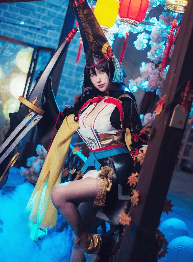 阴阳师》妖刀姬绝美COS: 纸巾一盒怕是都不够用