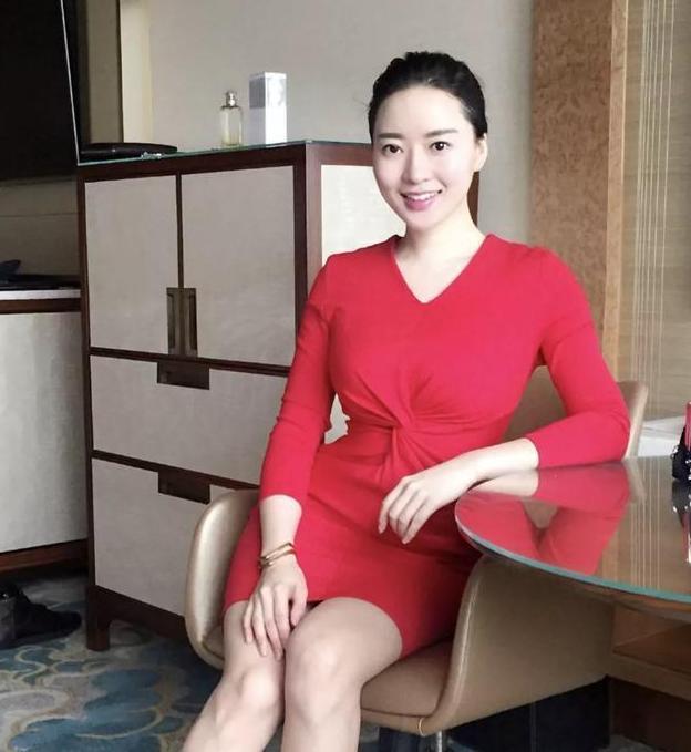 因祸得福？被东哥牵连，蒋娉婷却意外走红被，网友：又红一个了！