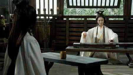 她是先帝才人, 教导痴傻太子却不料生下儿子