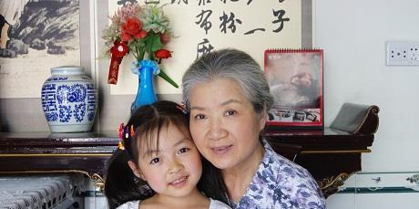 她是《知否知否》中的盛老太太，从大学生到种水稻，堪称活的传奇