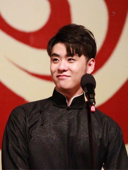 看见张云雷上《快本》才知道，明星上节目，粉丝应援是会送金条