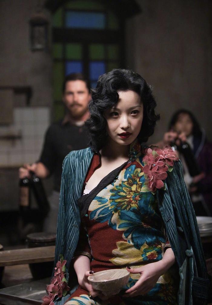 倪妮感谢张艺谋，网友：希望你站在领奖台上说感谢