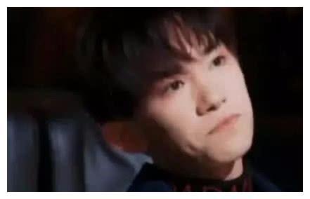 易烊千玺含泪谈弟弟楠楠“全名”，说了十个字，引网友集体心疼！