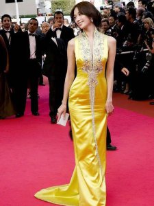 ​林志玲穿旗袍太惊艳了，婀娜多姿，尽显古典美人气质！