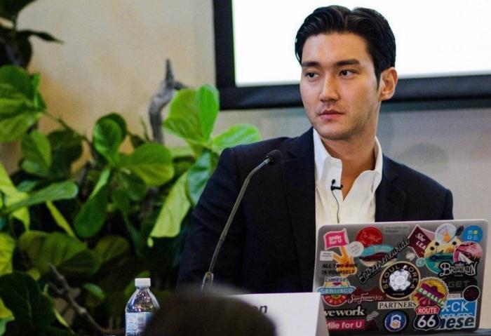 崔始源参加斯坦福会议 网友：我要吹爆SJ“国际崔”