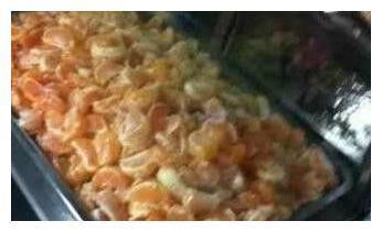 女生连拍四年大学饭菜，称好像没办法再继续更新了，网友们炸锅了