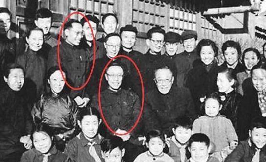 那英父亲和溥仪照片流出，实在是太像了，难道那英是慈禧的后人？