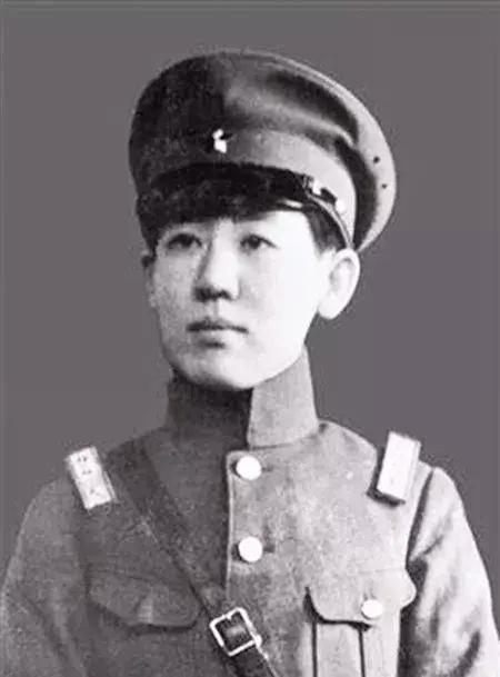 “东方女魔”川岛芳子的老照片