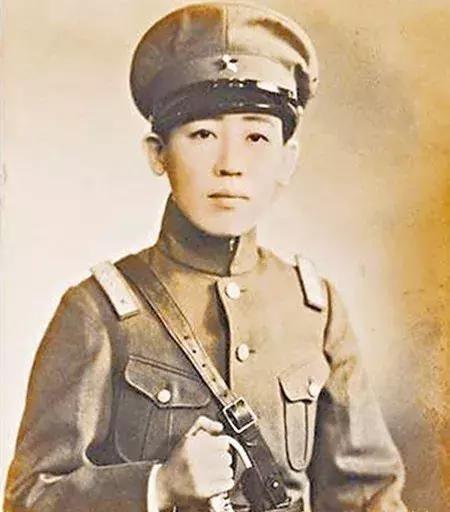 “东方女魔”川岛芳子的老照片