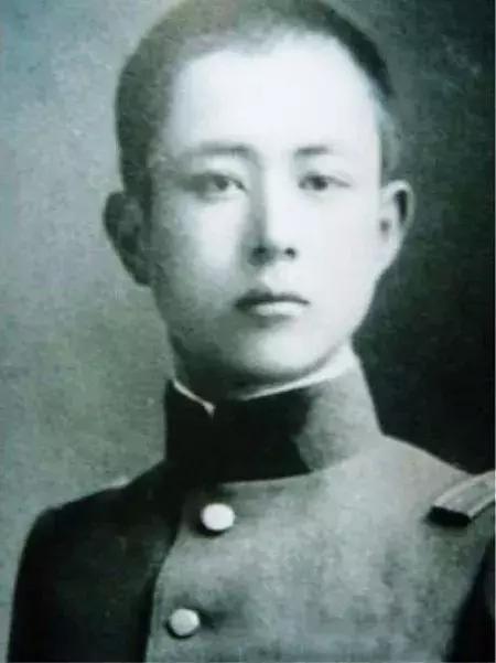 “东方女魔”川岛芳子的老照片