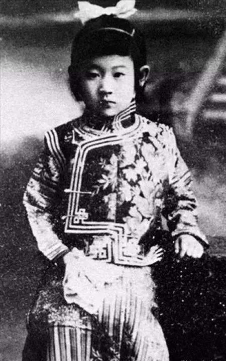 “东方女魔”川岛芳子的老照片