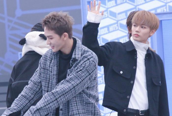 ninepercent生图，林彦俊帅气，朱正廷手里的东西亮了