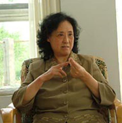 美貌少女嫁给七十多岁老的人