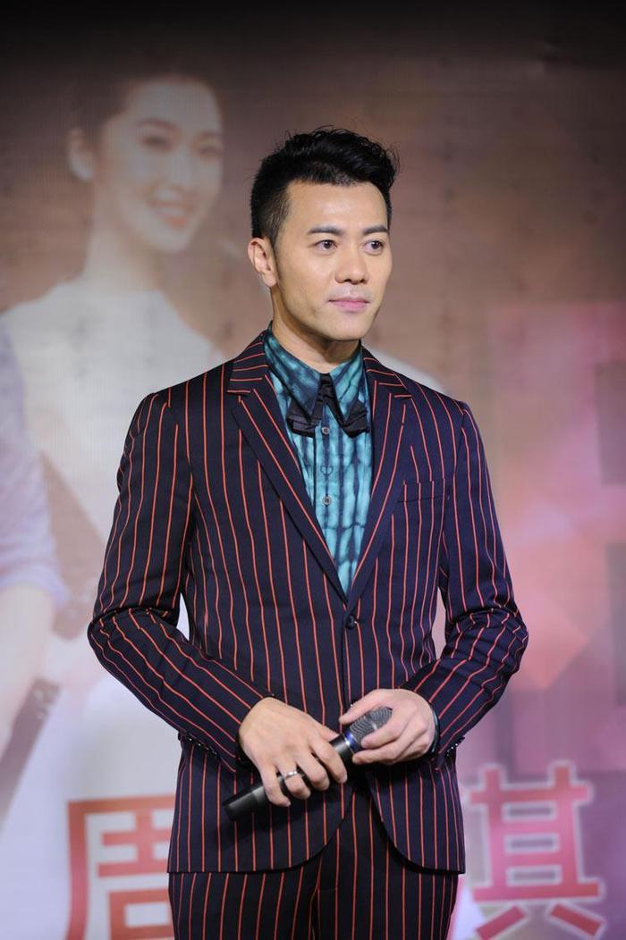 许志安出轨后，队友张卫健也被曝光陈年绯闻，组合4成员全有黑料