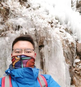 ​此夫妇到一地登山,发现一具干瘪的尸体,专家给它取名为奥茨冰人