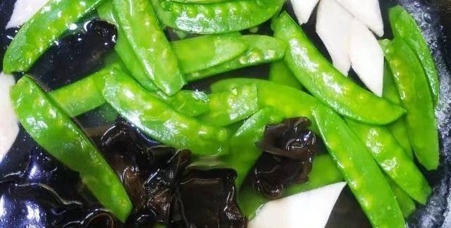 扇贝要这样做才好吃，简单营养又美味，下酒的好菜